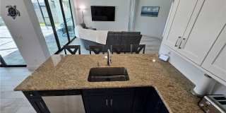 136 Kamal Parkway Gallery 16