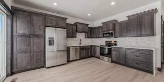 Brand New 3 bed 2.5 townhome Gallery 11