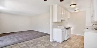 Woodside Village Apartments Gallery 32