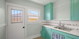 Charming Sherman Heights 2-Bedroom, Available Now! Gallery 21