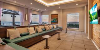 Ablon at Harbor Village Gallery 12