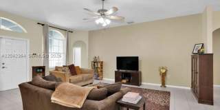 2405 SE 5th Ct Gallery 11
