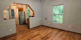 Charming NE Cottage! Gallery 6