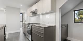 807 N Detroit St Gallery 16