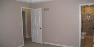 9609 North Charlotte Street Gallery 11