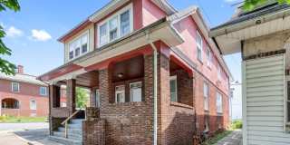 Spacious 3 Bedroom, 1.5 Bathroom with large Porch and Backyard Gallery 3