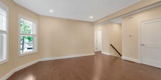 161 4th St Gallery 19