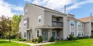 2502 THISTLEDOWN COURT Gallery 1