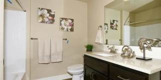 Chic artist-style lofts home with 3 bed 2.5 bath near Boise Greenbelt. Gallery 26