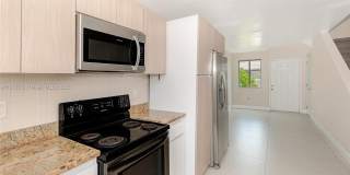 811 NW 3rd Ave Gallery 9