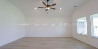 Stunning New Construction Simmons Home - 5 Bed 3 Bath - Move In Ready! Gallery 23