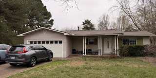 3 bedroom 2 bath near U of A campus - a must see! Gallery 1