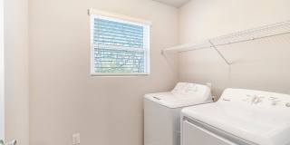 137 W Mason Street Gallery 8