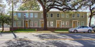 Stunning 3 bed/2.5 bath townhouse with Gated Parking and Energy Efficiency Gallery 1