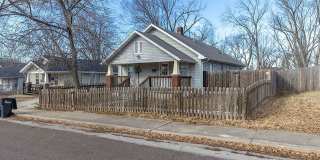 Updated 3 bedroom, 1 bathroom home close to Downtown Columbia Gallery 1