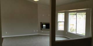 3 Bedroom Home for Rent in South Redding CA | RV Parking, Garage, Fenced Yard Gallery 5