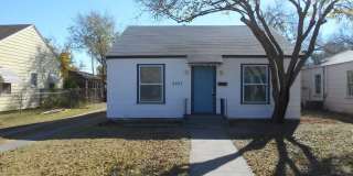 2207 26th Street Gallery 1