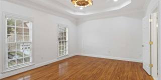 1711 Summit Glen Lane NE Gallery 15