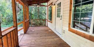 Charming NE Cottage! Gallery 5