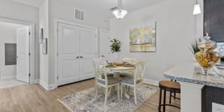 Bradbury Place at Lynndale Gallery 6