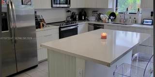 10521 NW 81st Ter Gallery 9