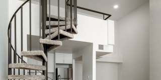 Warner Pointe Gallery 10