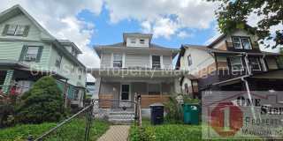 Beautiful 4 Bedroom 2 Bathroom in Kansas City! Gallery 1