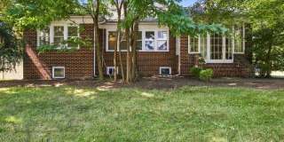 133 WARRENVILLE Road Gallery 1