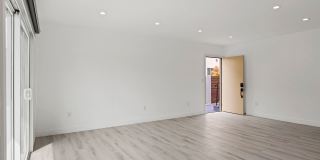 2034 S Garth Avenue Apartments Gallery 44
