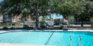 Glen Oaks Gallery 5