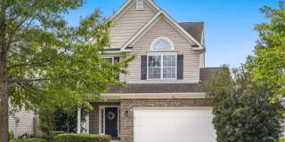 Spacious 4 bedroom, 3.5 bathroom home in Virginia Beach with new paint and carpet throughout! Gallery 1