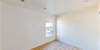 208 W Broadbent Gallery 7