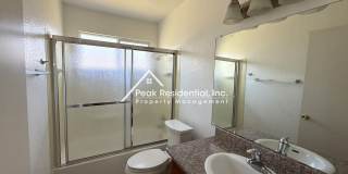 Spacious Elk Grove 3bd/2ba Triplex with Backyard Gallery 11