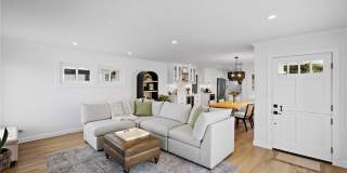 226 La Jolla Gallery 17