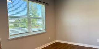 Comfort & Space Await in This Stunning 4BR Dayton Home Gallery 13