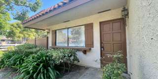 Single Story 3 Bedroom Ventura Condo *Totally updated* with GARAGE! Gallery 1