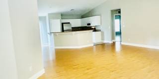 4512 4th St W Gallery 38