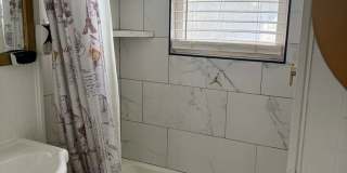 2 Bed 1 Bath + Bonus Room Gallery 11