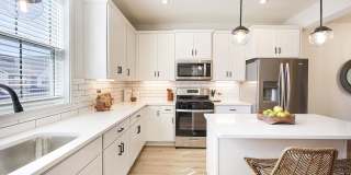 Foxtail Hollow Townhomes Gallery 2