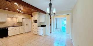 Custom Remodeled Townhome off Jefferson Hwy Gallery 12