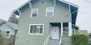 PRELEASING: A 7+ bedroom/ 2 bath home in York Neighborhood! Gallery 1