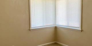 Charming 2bdrm, 1.bath house with garage, workshop space and large yard Charming 2bdrm, 1.bath house with garage, workshop space and large yard Gallery 11