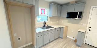 Gorgeous 1BD/1BA all appliances included. Move in ready!! Gallery 1