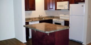Saratoga Garden Apartments Gallery 14