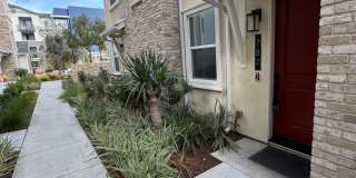 Modern Tri-Level Townhome Near Disneyland with Rooftop Patio Gallery 1