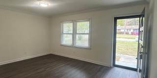 4BR Home Minutes from Downtown & Fort Jackson Gallery 4