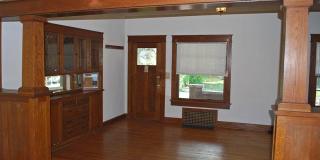 3 Bed, 1 Bath House - "Stone's Throw" Gallery 3