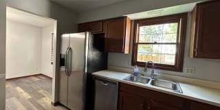 3 Bedroom Stone Facade Colonial with 2 Car Attached Garage  in Strongsville Gallery 4