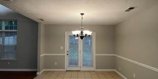 3 Bedroom, 2.5 Bathroom in Lexington! Gallery 7