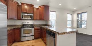 Beautiful 2 bdrm end unit with attach 2 car garage Gallery 15